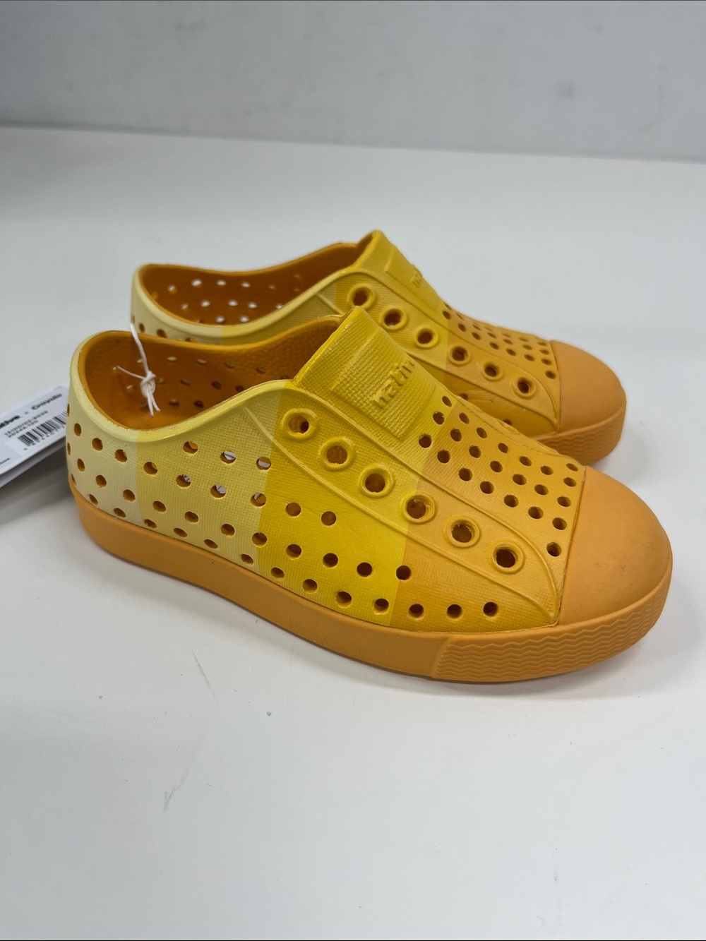 NWT Native x Crayola Jefferson Block Print in Yellow Size C7